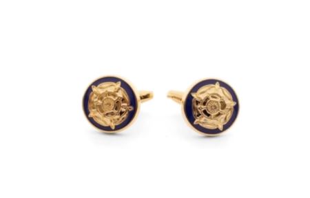 Cufflink Couture – Elevating UK Style with Exquisite Gold and Silver Designs